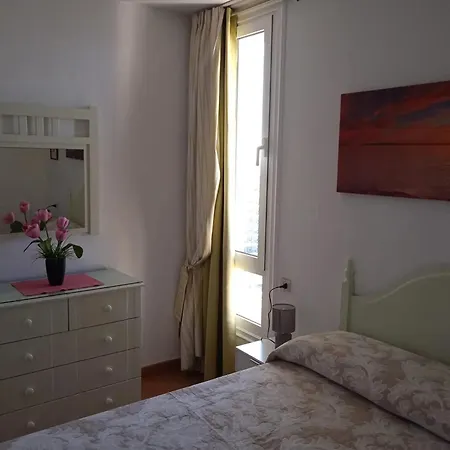 With Sea View In Playa De Americas, 40 M² プラヤ・デ・ラス・アメリカス